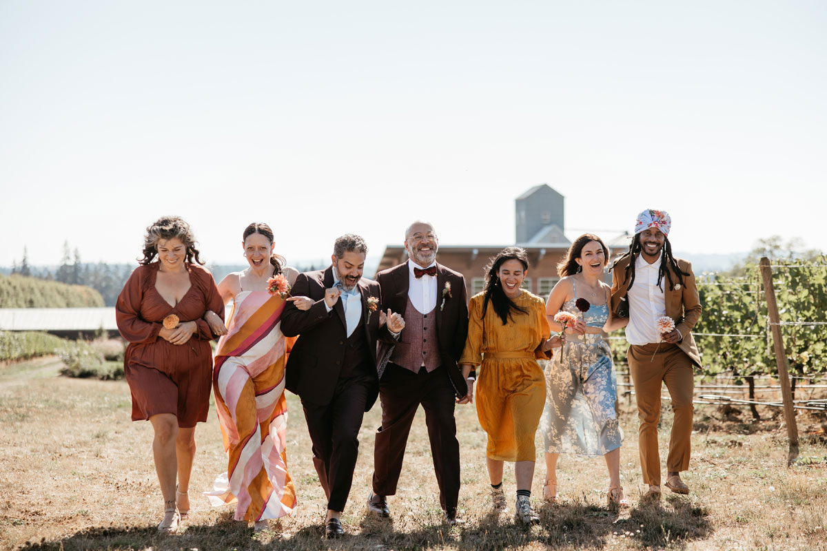 Oregon winery wedding party in the vineyard